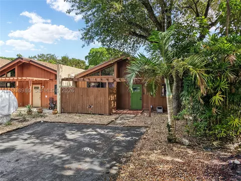 6120 NW 34th Way, Fort Lauderdale, FL 33309