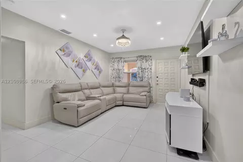Other - Undisclosed, Hialeah, FL 33012 photo 2 of 12