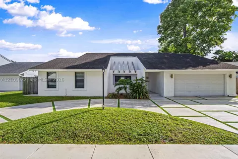 12220 SW 93rd St, Miami, FL 33186