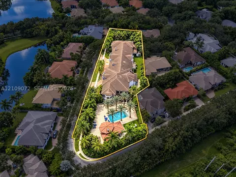 3600 Estate Oak Cir, Fort Lauderdale, FL 33312