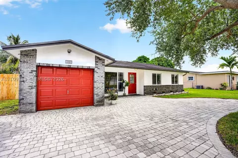 8500 NW 3rd St, Pembroke Pines, FL 33024