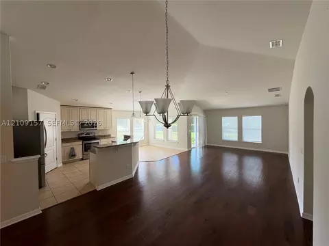 Living - 10930 Inside Loop, Orlando, FL 32825 photo 1 of 2