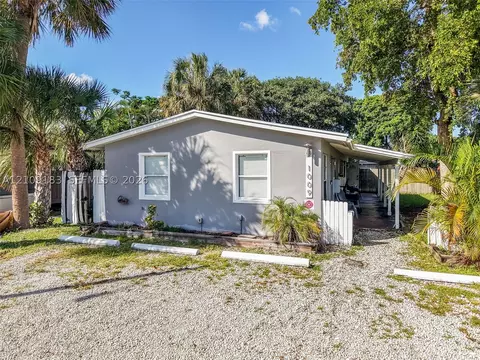 1009 NE 17th Ct, Fort Lauderdale, FL 33305