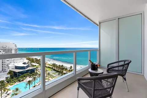 4391 Collins Ave #1704, Miami Beach, FL 33140