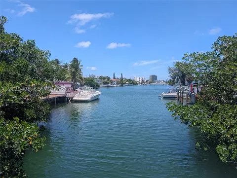 7751 Hawthorne Ave, Miami Beach, FL 33141