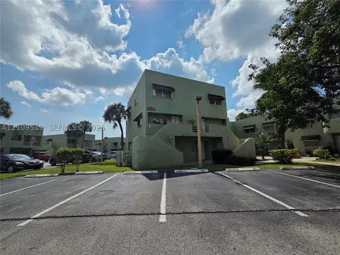 11081 NW 7th St #101-14, Miami, FL 33172