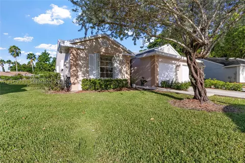1845 SE 6th Ct, Homestead, FL 33033
