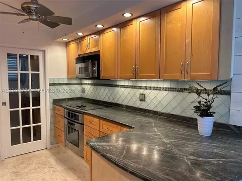 1501 SE 15th St #1-2, Fort Lauderdale, FL 33316