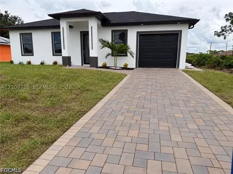 2905 Curtis Ave S, Lehigh Acres, FL 33976