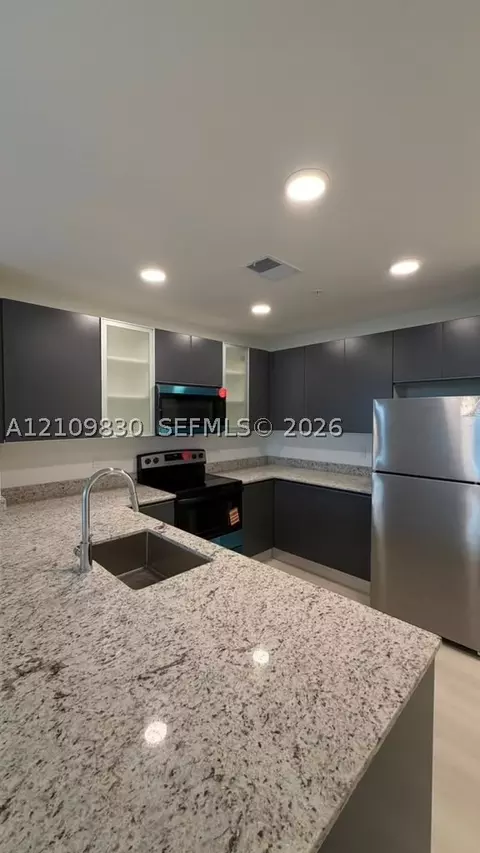 5563 Millenia Park Blvd #519, Orlando, FL 32839