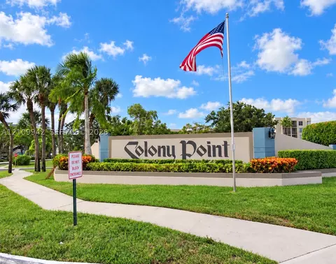1101 Colony Point Cir #423, Pembroke Pines, FL 33026