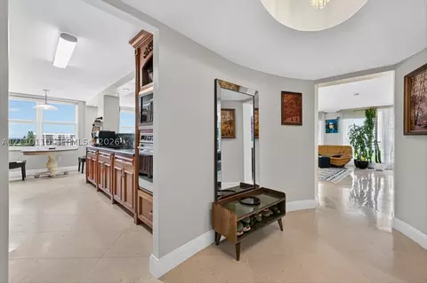 2751 S Ocean Dr #801N, Hollywood, FL 33019
