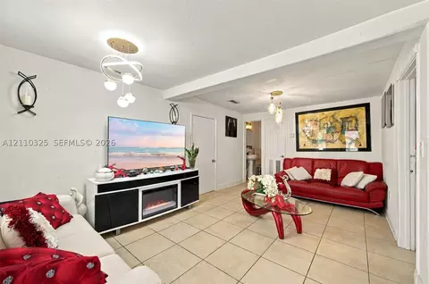 Living - 419 SE 3rd St, Hialeah, FL 33010 photo 1 of 1