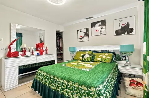 Bedroom - 419 SE 3rd St, Hialeah, FL 33010 photo 2 of 6