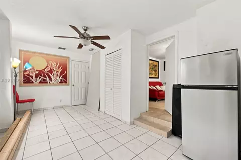 Other - 419 SE 3rd St, Hialeah, FL 33010 photo 2 of 8