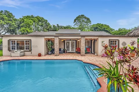 15030 SW 154 Ter, Miami, FL 33187
