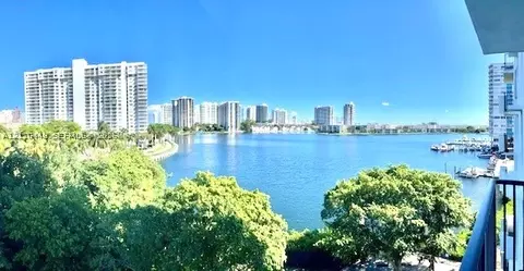 2780 NE 183rd St #517, Aventura, FL 33160