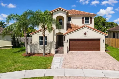 2007 NE 6th Ct, Homestead, FL 33033