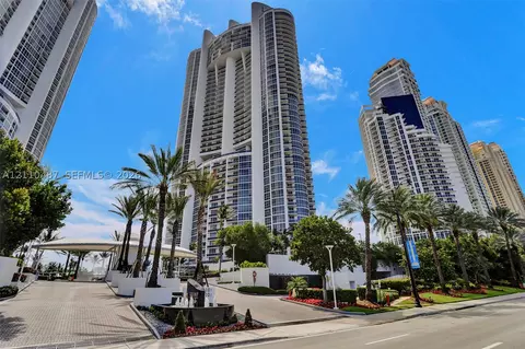 18201 Collins Ave #3402, Sunny Isles Beach, FL 33160