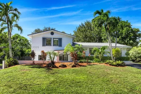 15922 SW 83rd Ct, Palmetto Bay, FL 33157