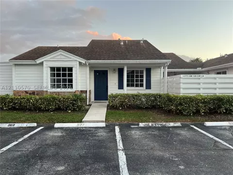 13771 SW 149th Cir Ln #2-85, Miami, FL 33186
