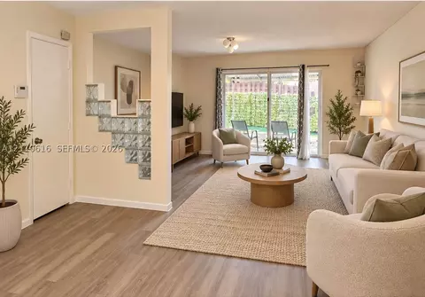 3007 NW 68th St #9C, Fort Lauderdale, FL 33309
