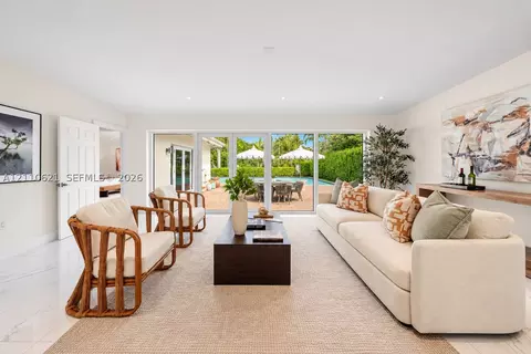 1777 Daytonia Rd, Miami Beach, FL 33141
