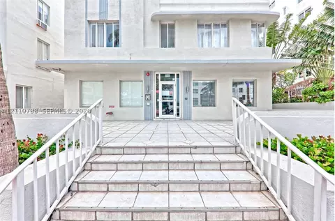 3710 Collins Ave #N-202, Miami Beach, FL 33140