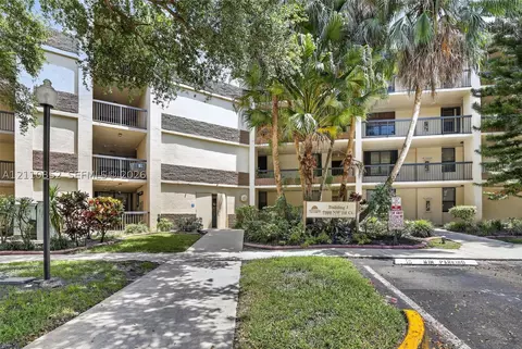 7500 NW 1st Ct #302-3, Plantation, FL 33317