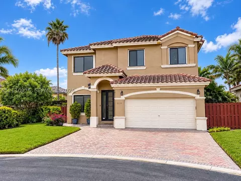 2030 NW 99th Ter, Pembroke Pines, FL 33024