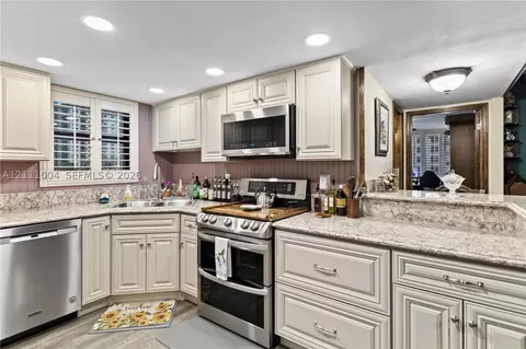 1500 S Ocean Dr #2G, Hollywood, FL 33019
