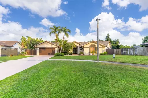14420 SW 166th Ter, Miami, FL 33177