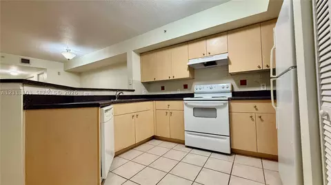 4021 San Marino Blvd #102, West Palm Beach, FL 33409