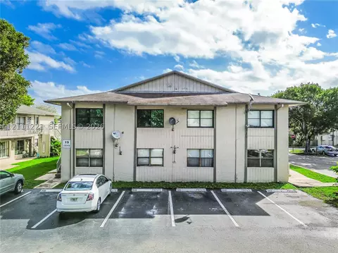15316 SW 72nd St #19-21, Miami, FL 33193