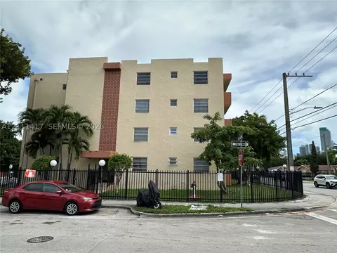 677 SW 9th Ave #107, Miami, FL 33130
