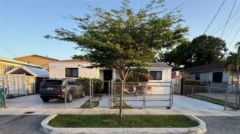 2918 SW 2nd St, Miami, FL 33135