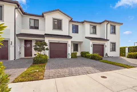 18950 SW 345th Ter, Homestead, FL 33034