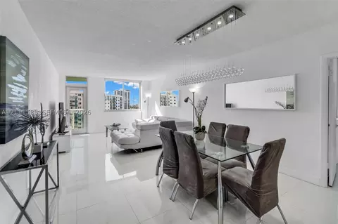 19370 Collins Ave #1516, Sunny Isles Beach, FL 33160
