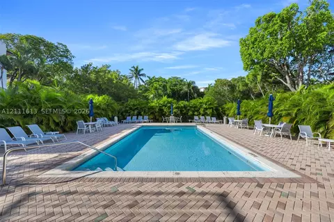 Exterior - 201 Enid Dr #31, Key Biscayne, FL 33149 photo 5 of 6
