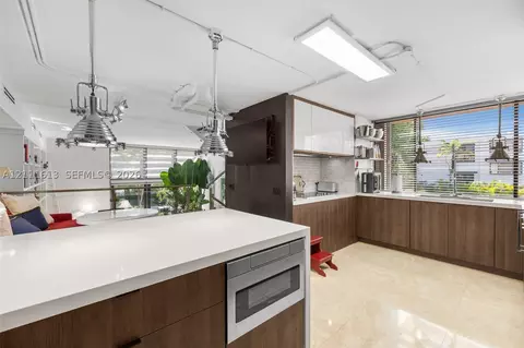 Kitchen - 201 Enid Dr #31, Key Biscayne, FL 33149 photo 6 of 6