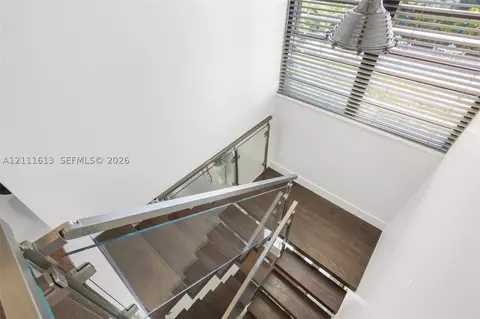 Entry Way - 201 Enid Dr #31, Key Biscayne, FL 33149 photo 1 of 1