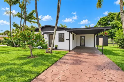 301 SW 12th Ave, Delray Beach, FL 33444