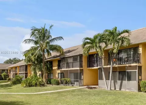 5901 Washington St #250, Hollywood, FL 33023