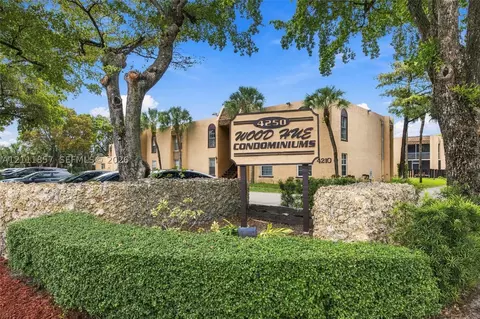 4211 NW 19th St #193, Lauderhill, FL 33313