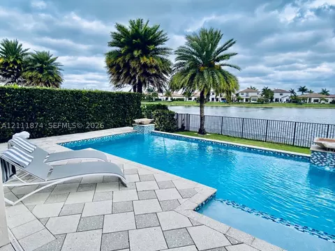 3629 NW 82nd Ter, Pembroke Pines, FL 33024