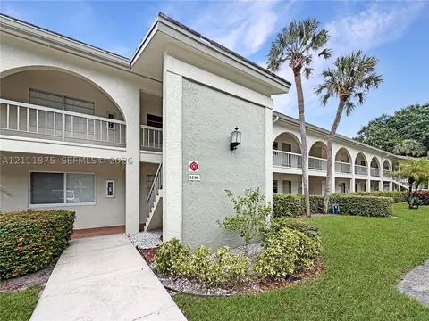 1206 Bahama Bnd #C1, Coconut Creek, FL 33066