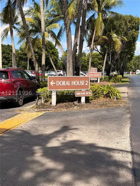 9805 NW 52nd St #204, Doral, FL 33178