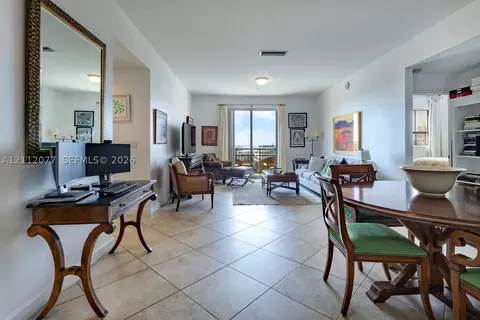 8390 SW 72nd Ave #508, Miami, FL 33143