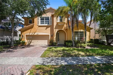 19143 Crystal St, Weston, FL 33332