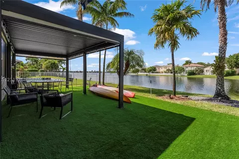 5046 SW 162nd Ave, Miramar, FL 33027